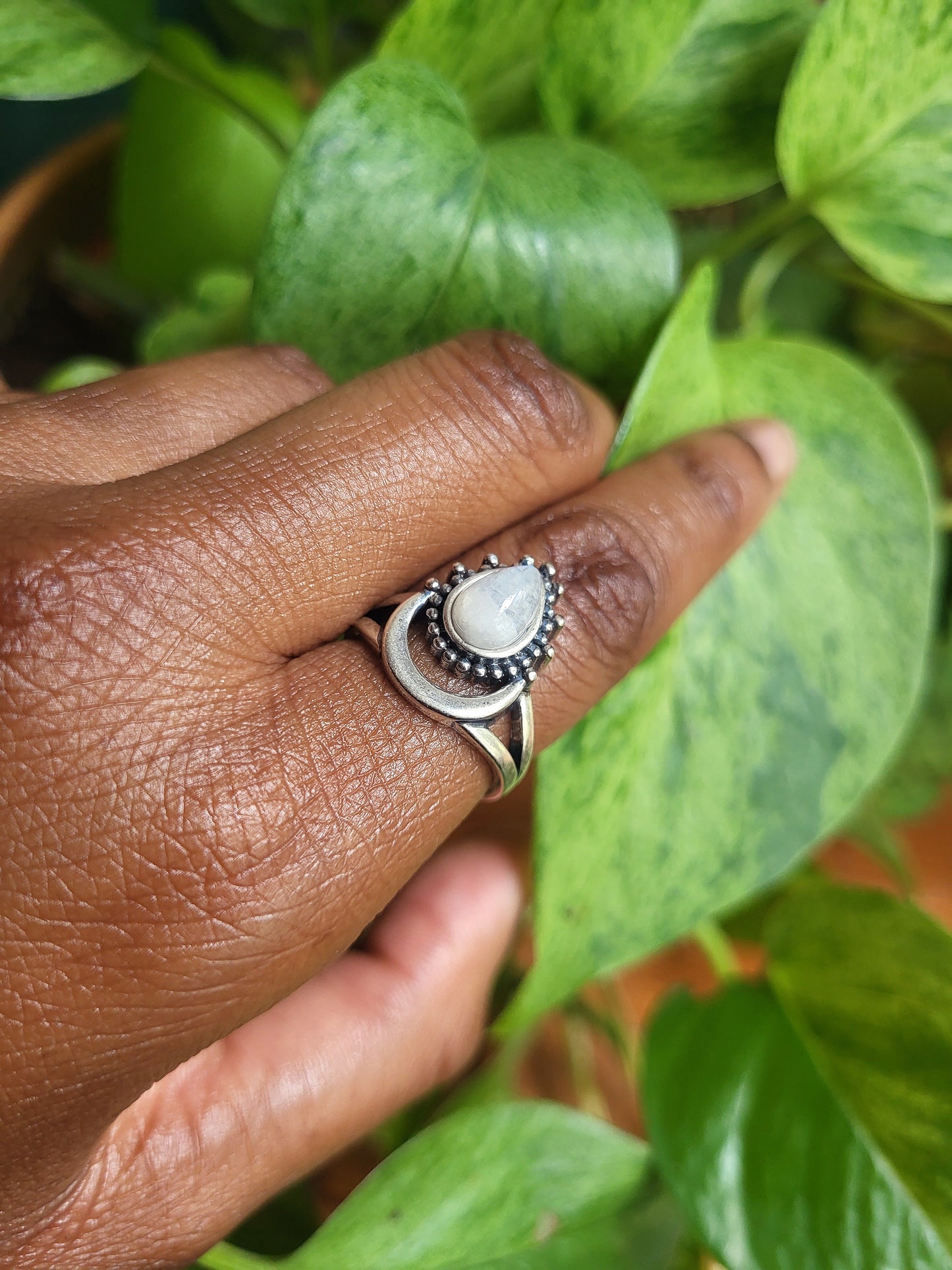 “Moon Goddess”Moonstone Ring